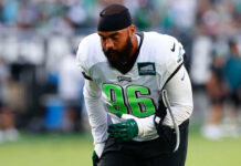 Philadelphia Eagles waive veteran defensive end Derek Barnett derek-barnett